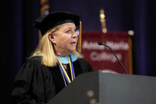 AMC Grad 0334