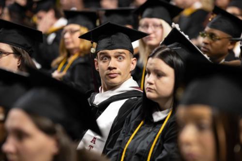 AMC Grad 0342