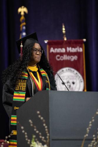 AMC Grad 0360