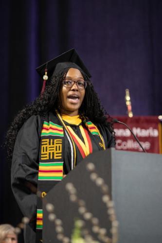 AMC Grad 0387