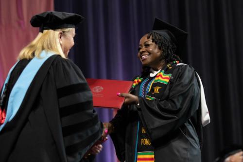 AMC Grad 0540