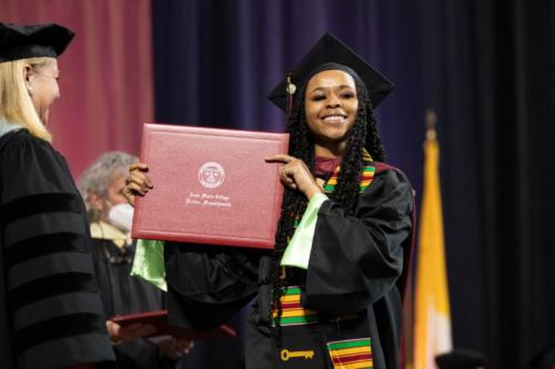 AMC Grad 0591