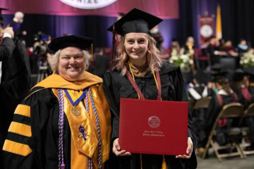 AMC Grad 0617