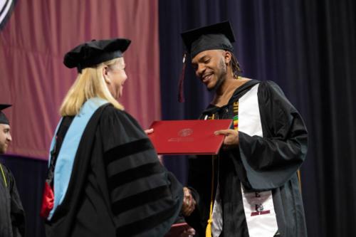 AMC Grad 0700