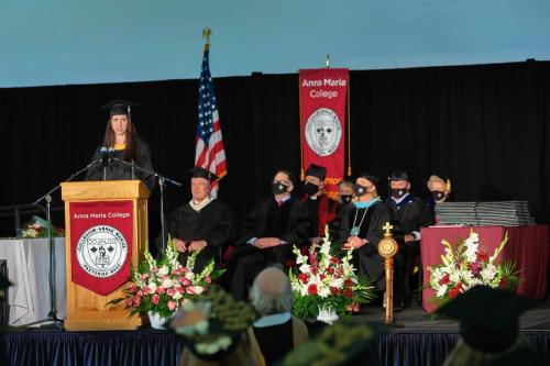 Commencement-Graduate-2021-016