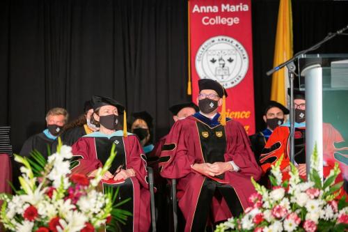 Commencement-Graduate-2021-020