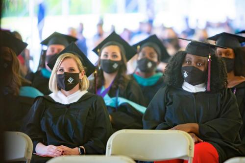 Commencement-Graduate-2021-026