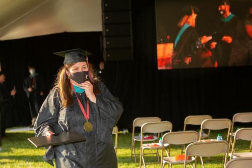 Commencement-Graduate-2021-032