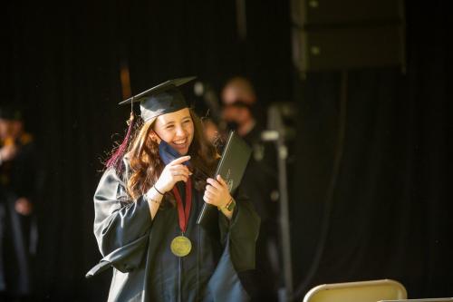 Commencement-Graduate-2021-033
