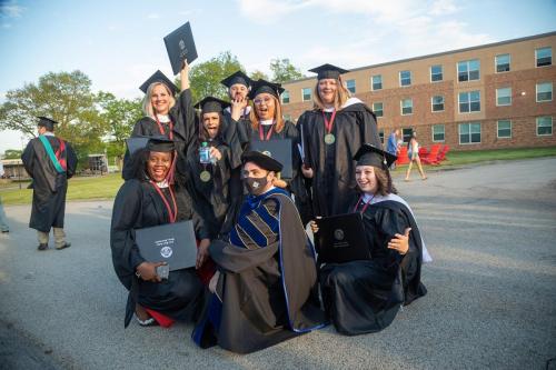 Commencement-Graduate-2021-042